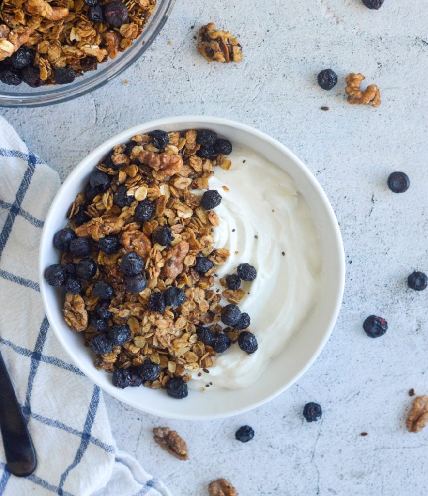 freeze dried blueberry & maple walnut trail mix